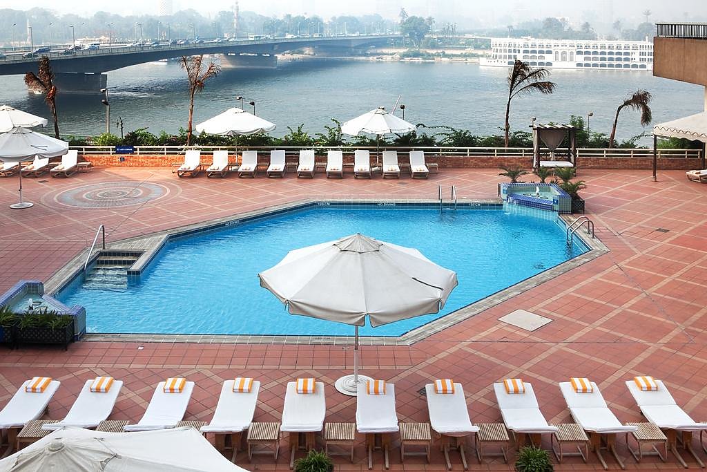 Deluxe King Room with Nile View