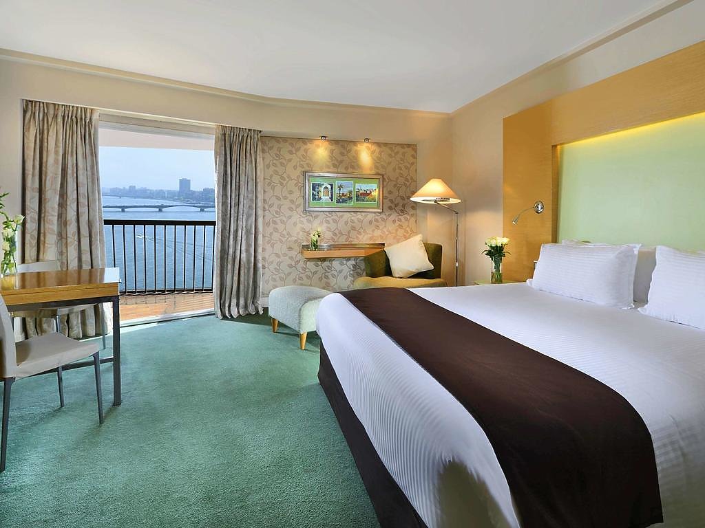 King Deluxe Room with Nile View